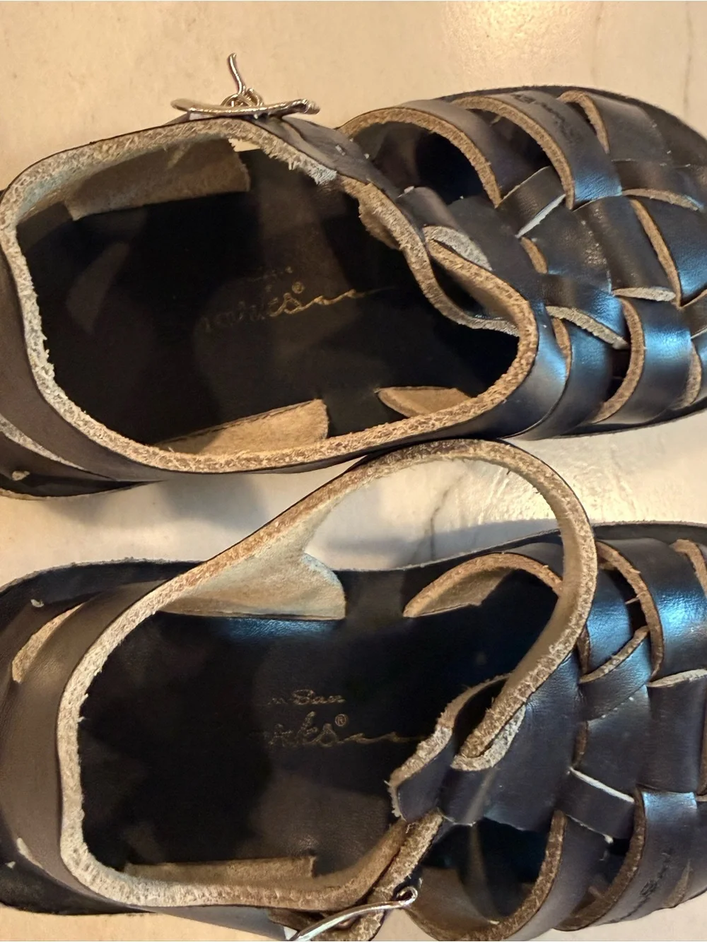 Saltwater sandals 9
